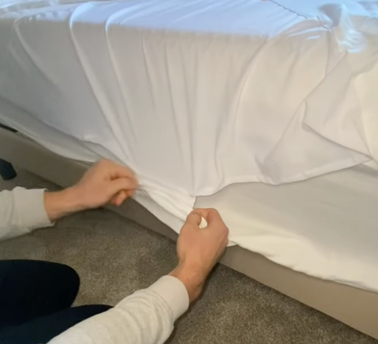 Twin Size White Fitted Flat Sheet Set
